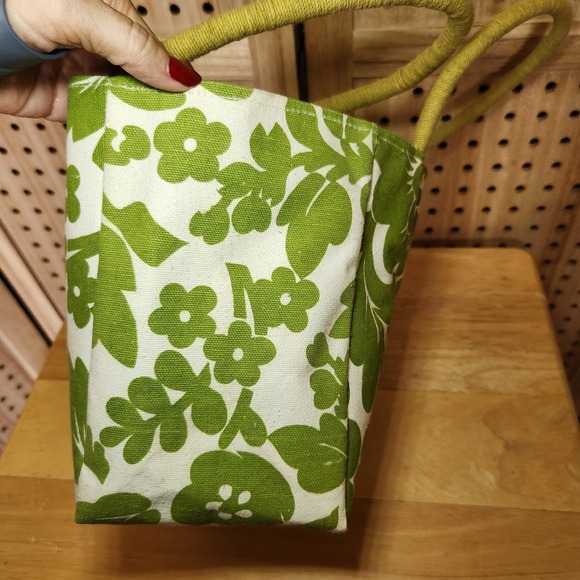 Small Green and White Floral Tote Bag - Picture 3 of 6